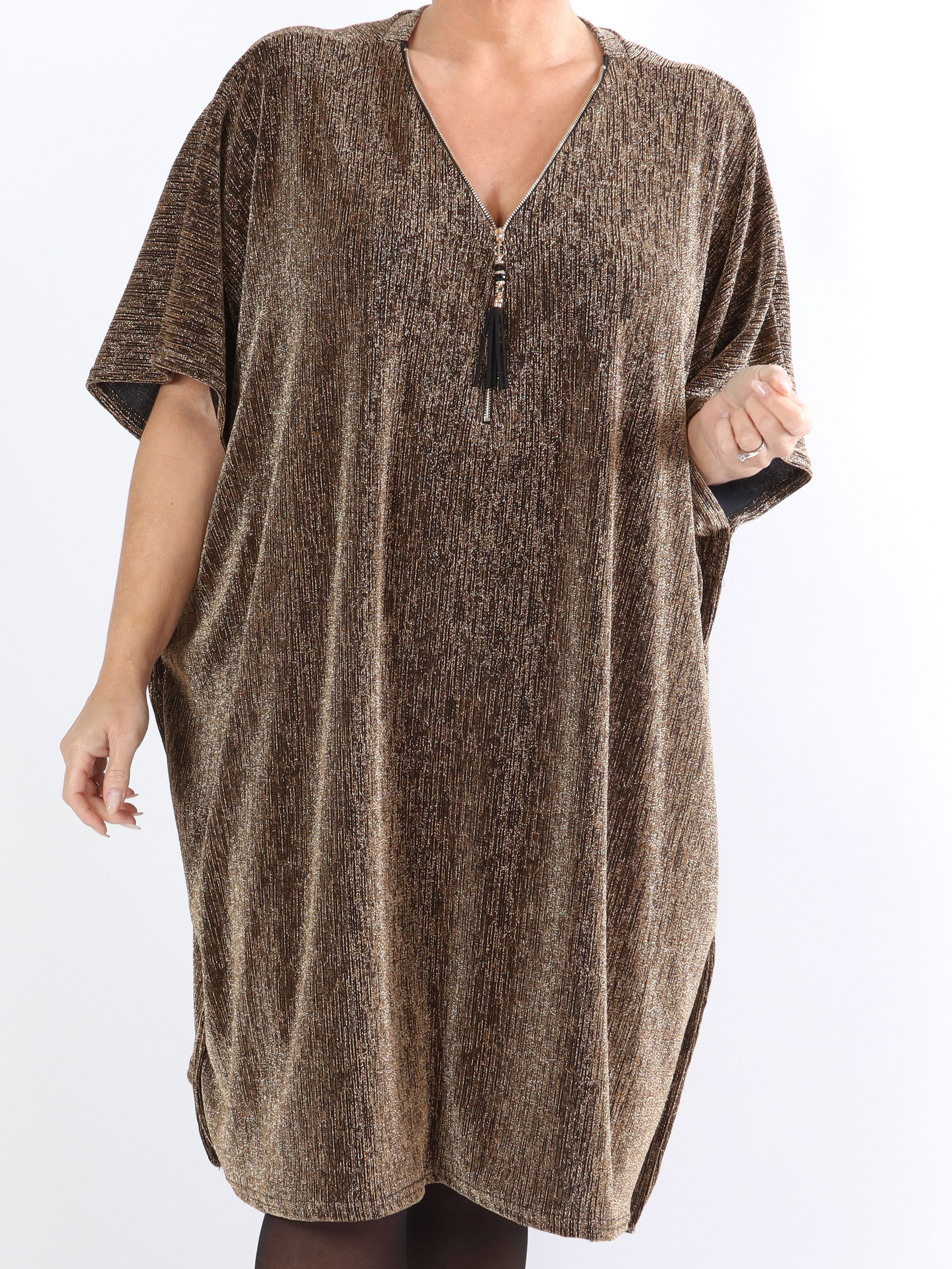 Mayte - Plus size glimmerkjole med lynlås